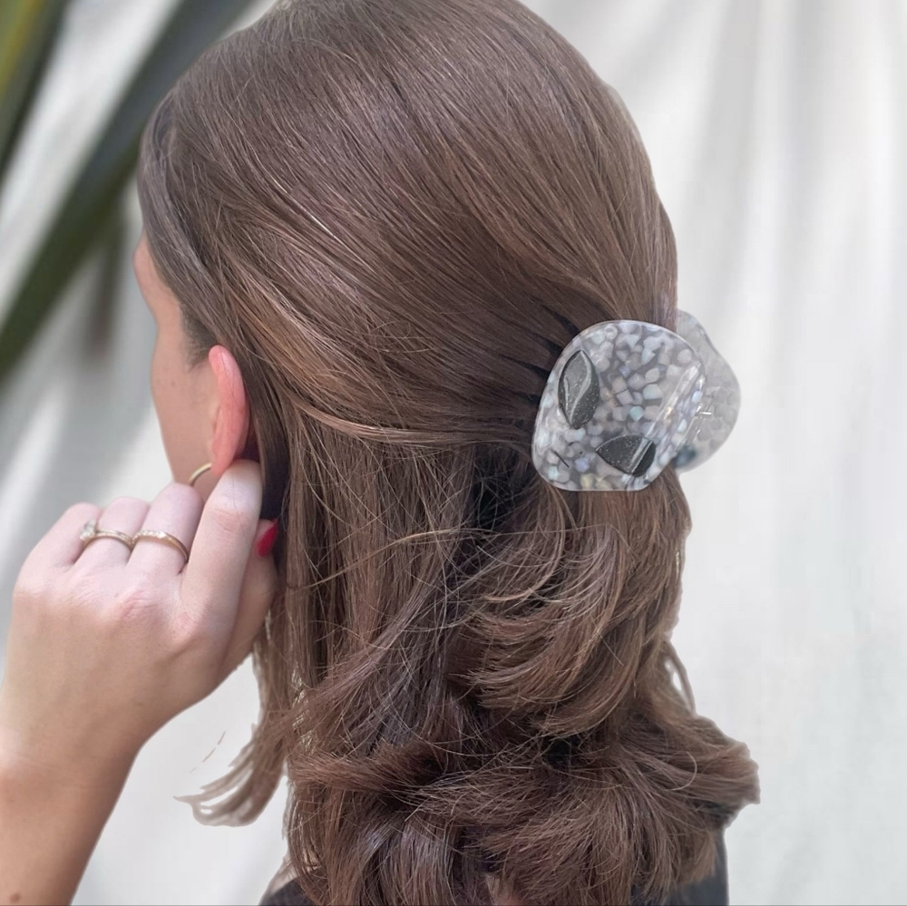 Line & Co Alien Hair Clip